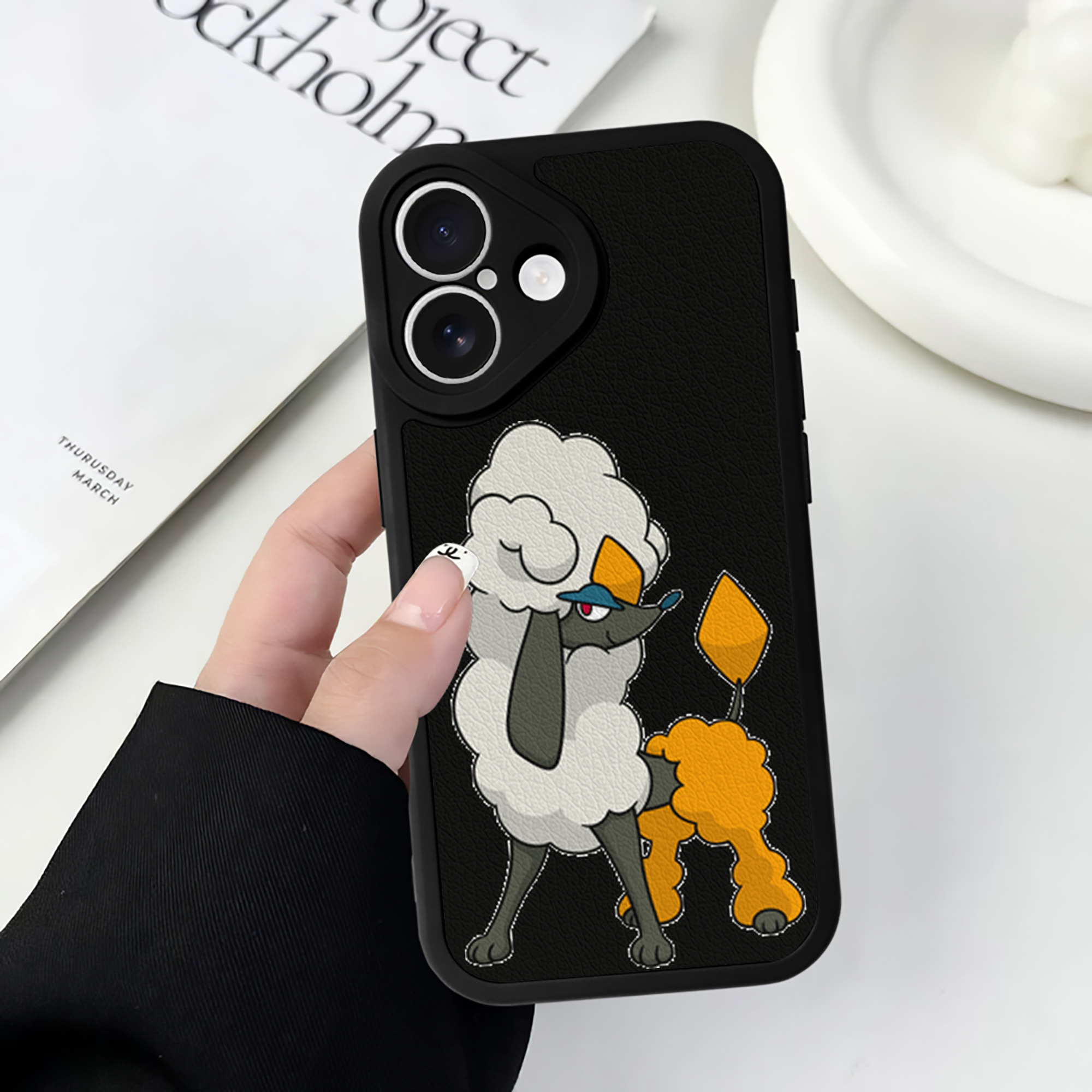 （画像用） ポケットモンスター Pokémon 【iPhone 16シリーズ対応】シリコンスマホケース（レザー調） 材質：シリコン